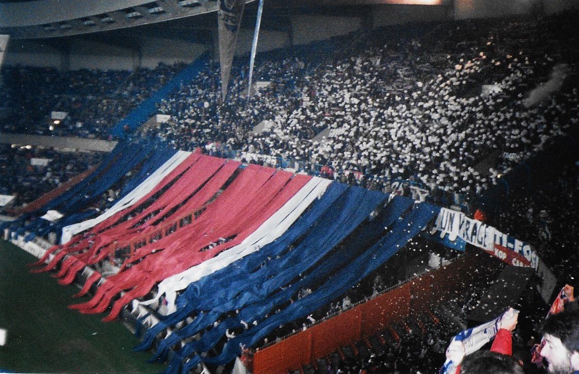 Tenue de soirée au Kop